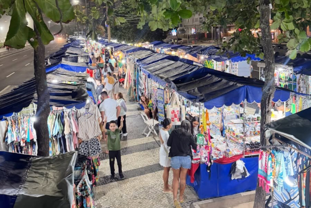 Feira Noturna de Copacabana